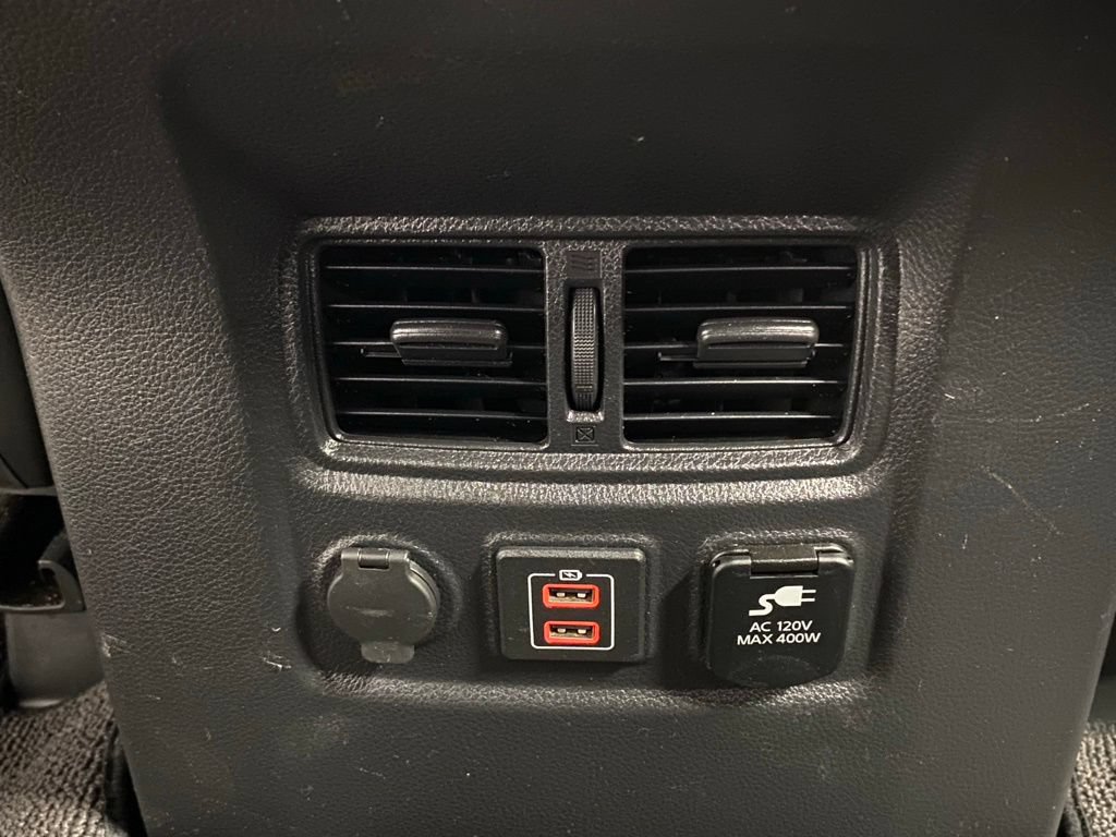 Used 2019 Nissan Titan SV w/ SV Convenience Package AWD/4WD image 31