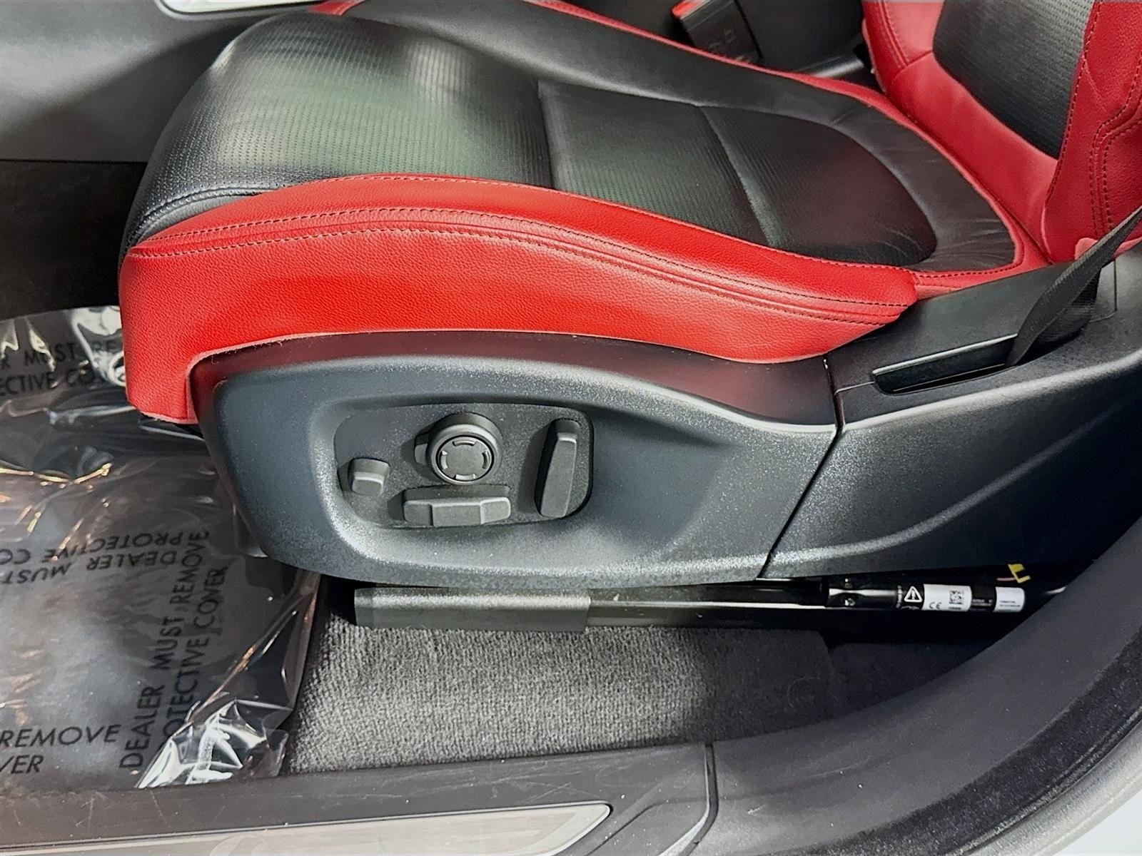 Used 2017 Jaguar F-PACE S image 23