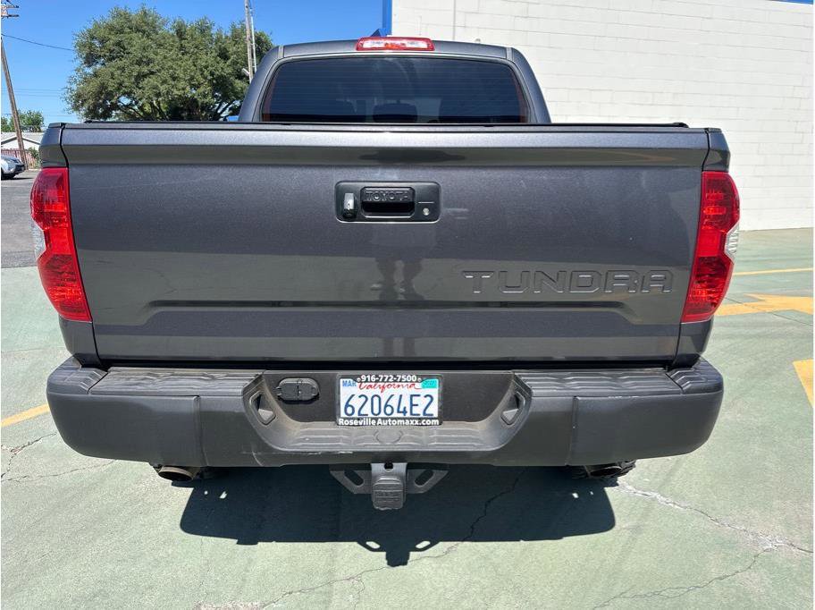Used 2014 Toyota Tundra SR5 w/ SR5 Upgrade Package AWD/4WD image 9