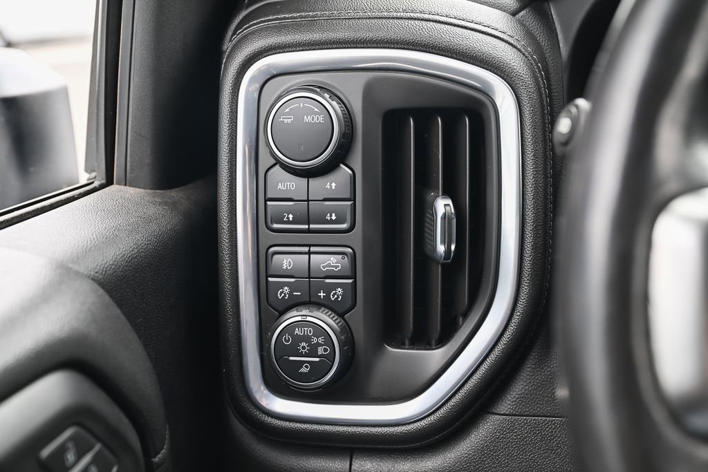 Used 2021 Chevrolet Silverado 2500 LTZ w/ LTZ Premium Package AWD/4WD image 34
