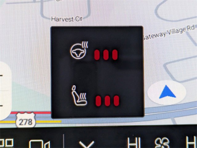 New 2025 Volvo XC60 B5 Plus w/ Climate Package image 23