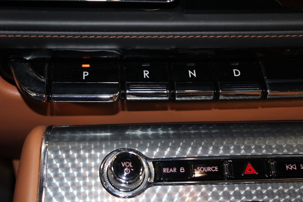 Used 2023 Lincoln Aviator Black Label w/ Dynamic Handling Package image 49