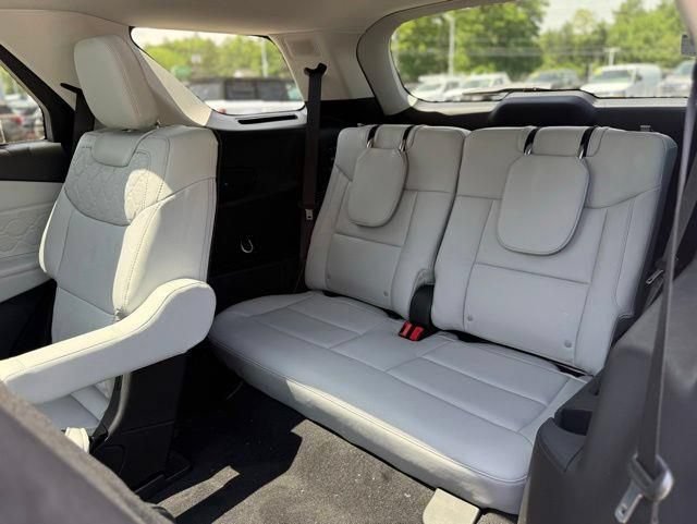 New 2026 Ford Explorer Platinum w/ LUX Leather Package AWD/4WD image 31