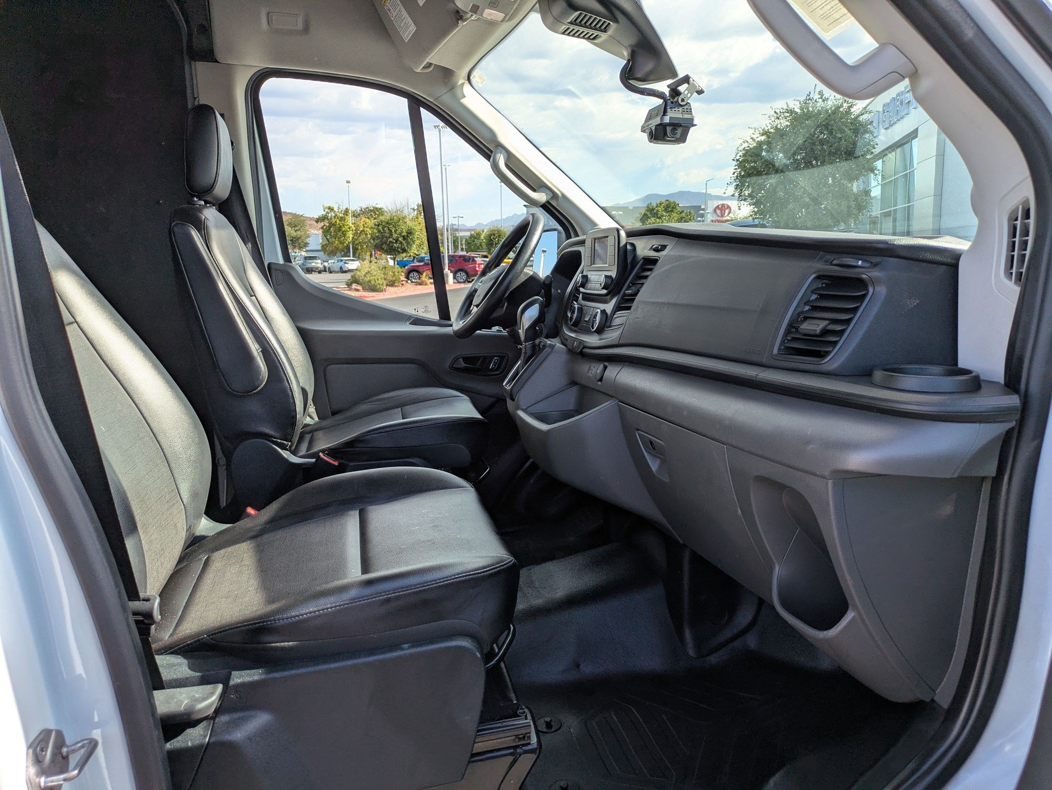 Used 2023 Ford Transit 250 Medium Roof AWD w/ Load Area Protection Package image 29
