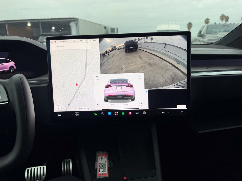 Used 2023 Tesla Model X AWD/4WD image 9
