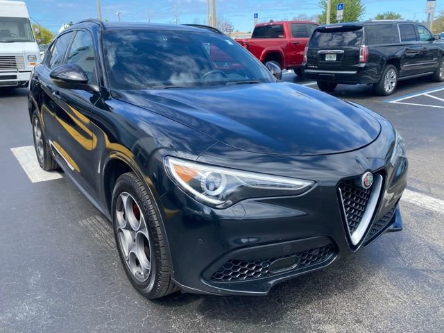 Used 2022 Alfa Romeo Stelvio Ti w/ Active Assist Plus Package image 2