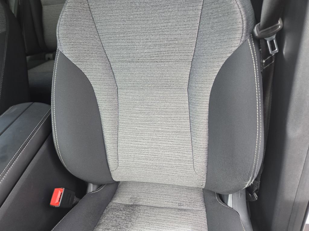 Used 2022 Nissan Rogue SV image 17