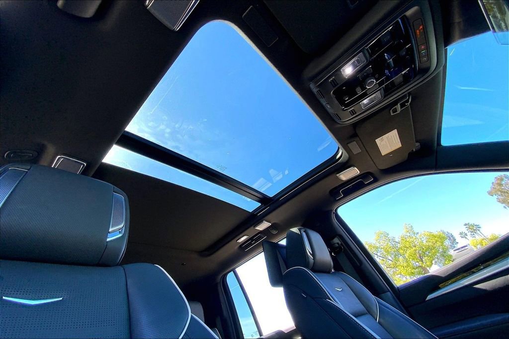 Certified 2025 Cadillac Escalade ESV Sport w/ Touring Package image 13