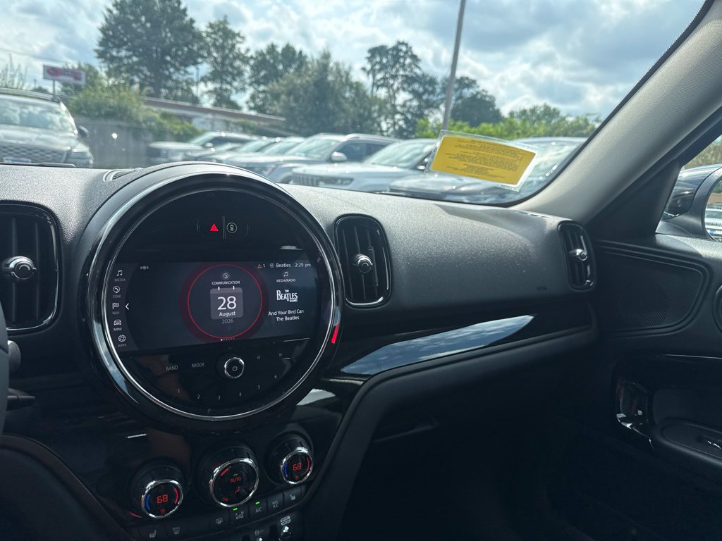 Used 2024 MINI Cooper Countryman S w/ Premium Package AWD/4WD image 9