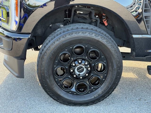 Certified 2025 Ford F250 Lariat w/ Black Appearance Package AWD/4WD image 4