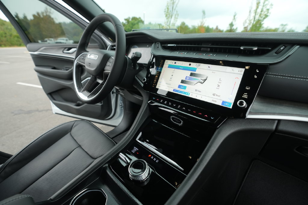 New 2027 Jeep Grand Cherokee L Limited AWD/4WD image 39