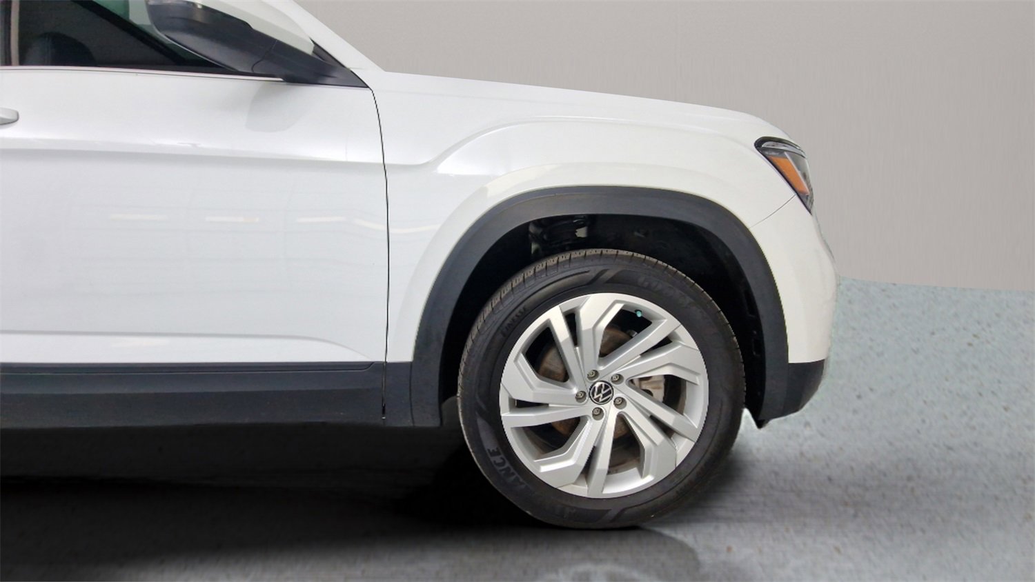 Used 2021 Volkswagen Atlas SE w/ Panoramic Sunroof Package image 33