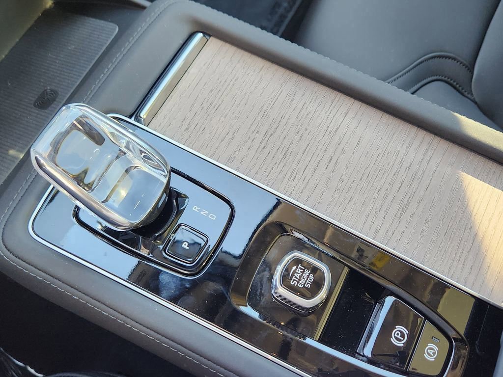 New 2026 Volvo XC90 B5 Core image 10