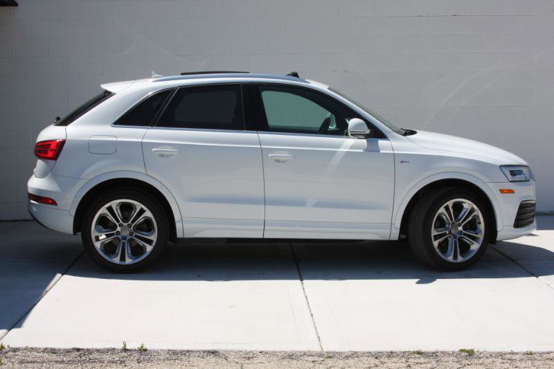 Used 2018 Audi Q3 2.0T Premium Plus w/ Premium Plus Package FWD image 7