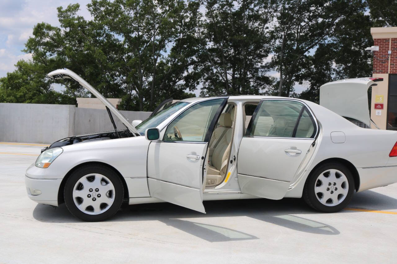 Used 2001 Lexus LS 430 RWD image 84