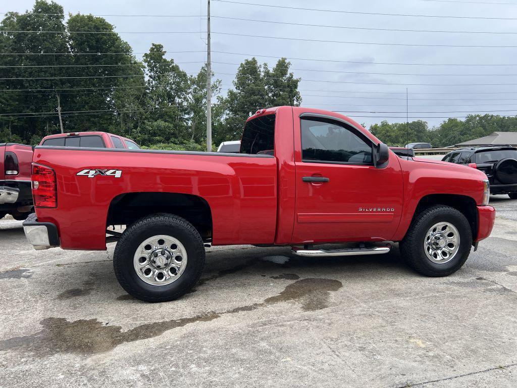 Used 2011 Chevrolet Silverado 1500 LT image 12