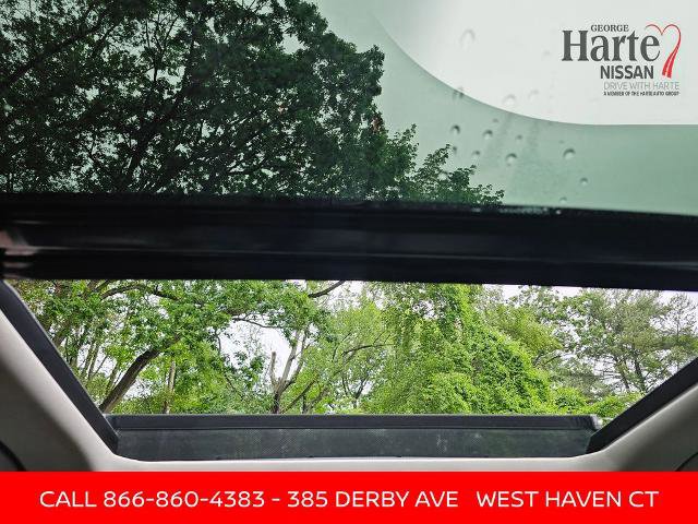 Certified 2022 Nissan Rogue SV w/ SV Premium Package image 11