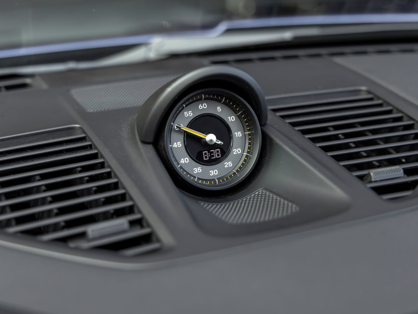 Certified 2026 Porsche 911 GT3 RWD image 37