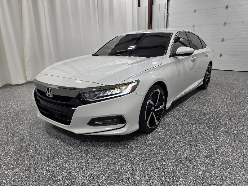 Used 2018 Honda Accord Sport image 3