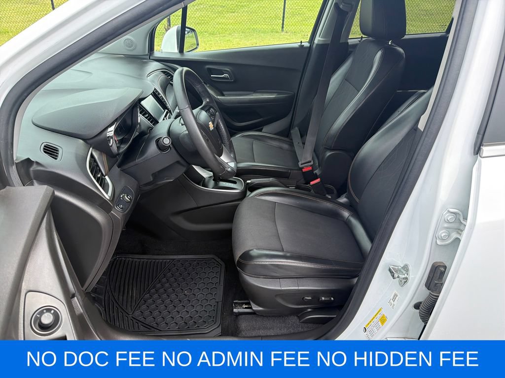 Used 2017 Chevrolet Trax LT w/ LT Convenience Package AWD/4WD image 11