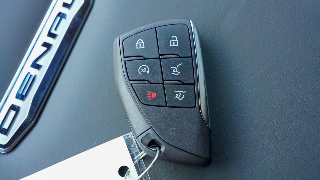 New 2026 GMC Yukon Denali w/ Denali Reserve Package image 28