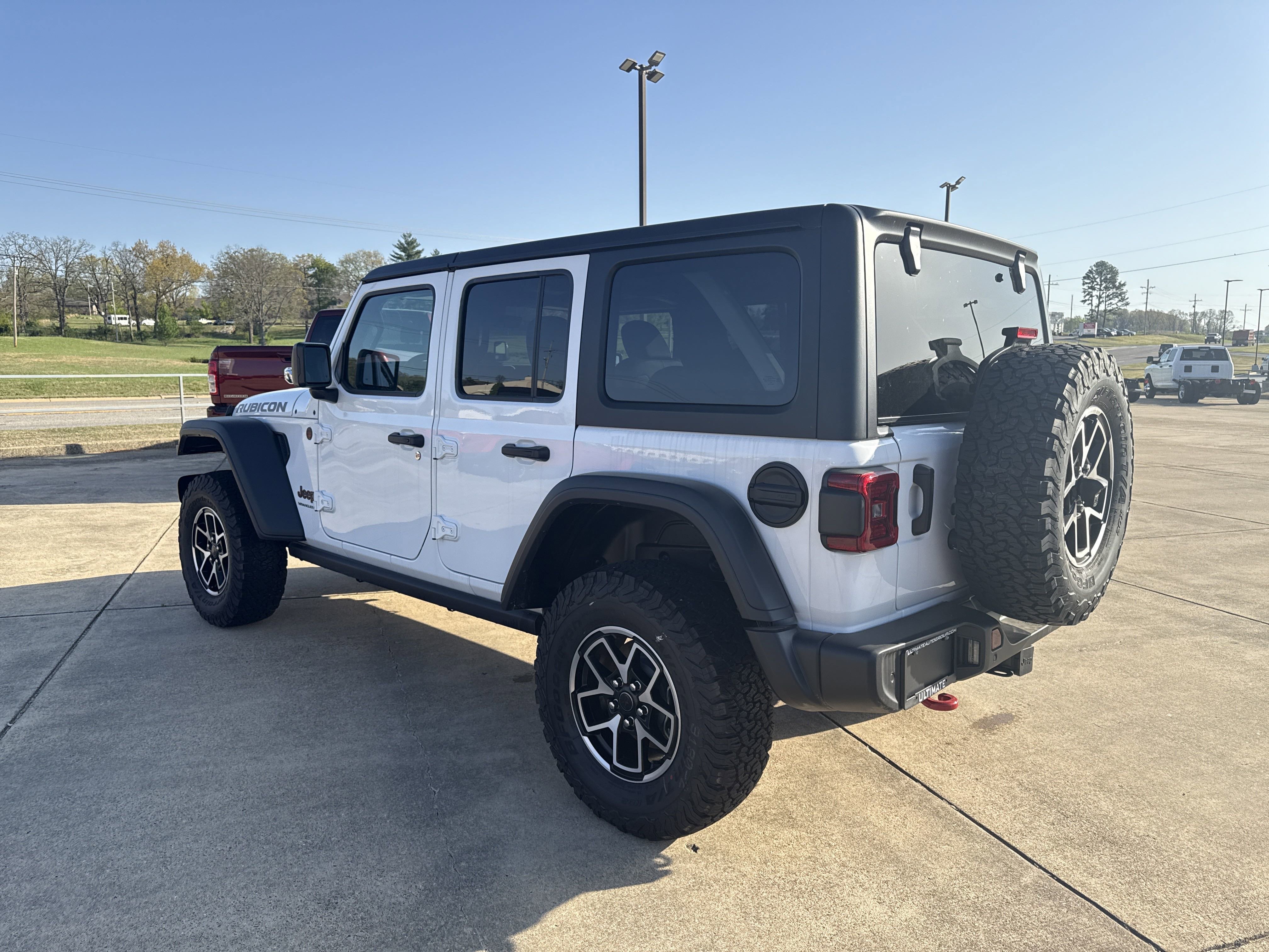 New 2025 Jeep Wrangler Unlimited Rubicon w/ Technology Group image 5