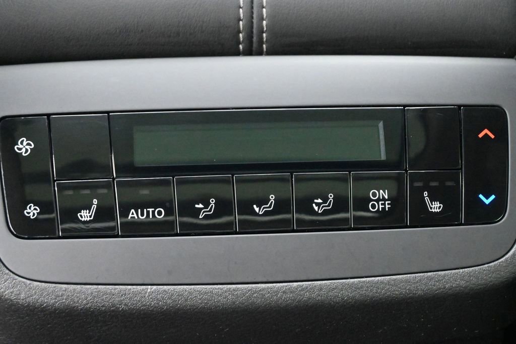Used 2024 Nissan Pathfinder Platinum FWD image 20
