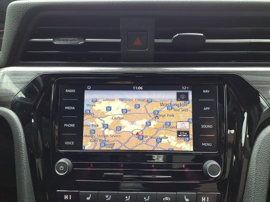 Used 2021 Volkswagen Passat 2.0T R-Line image 20