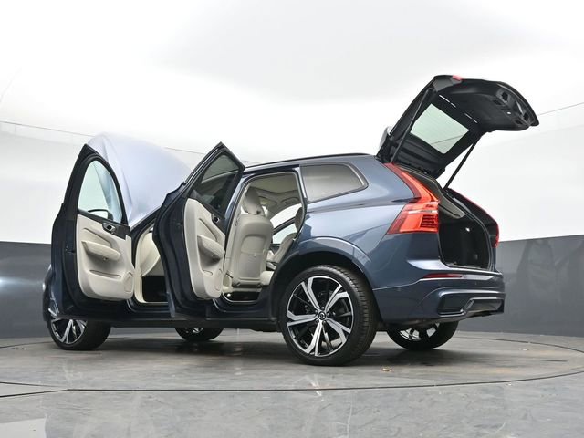 Used 2023 Volvo XC60 B6 Ultimate w/ Protection Package Premier image 58