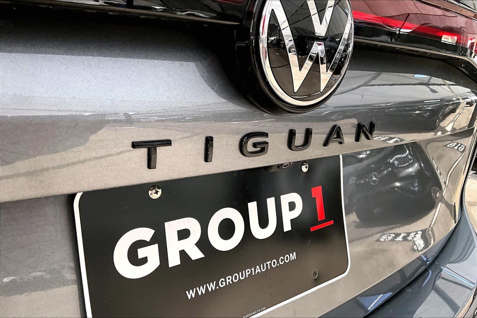 Used 2025 Volkswagen Tiguan SE R-Line FWD image 60
