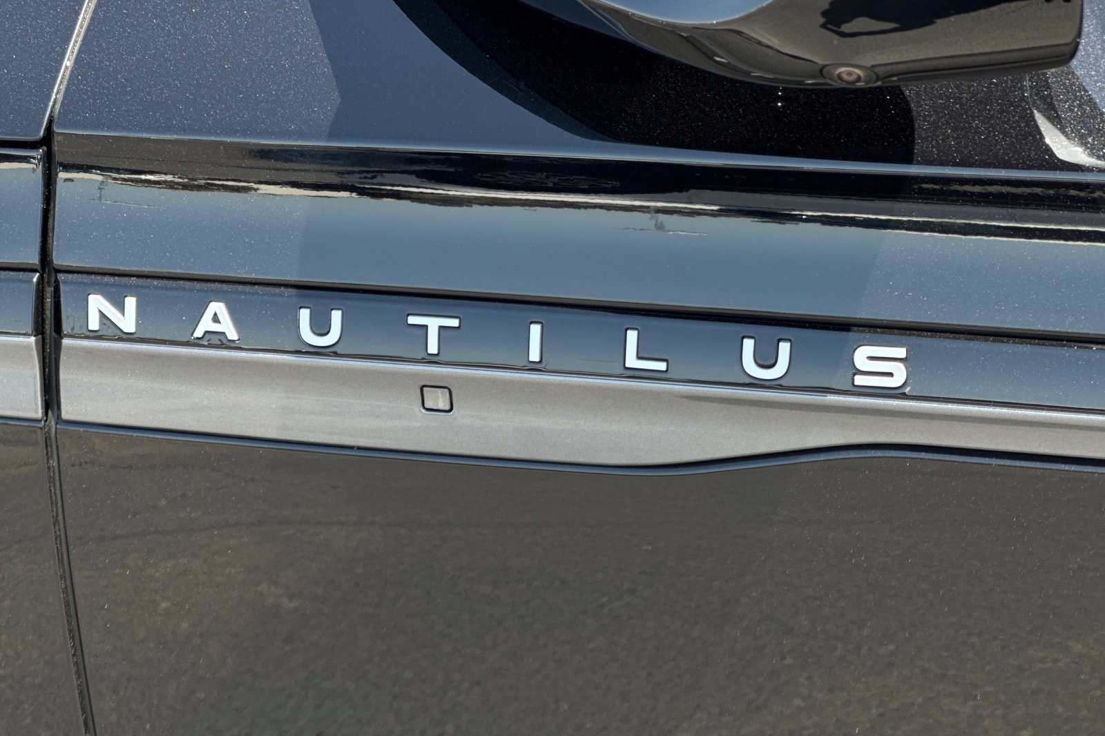 New 2025 Lincoln Nautilus Reserve w/ Jet Appearance Package image 26