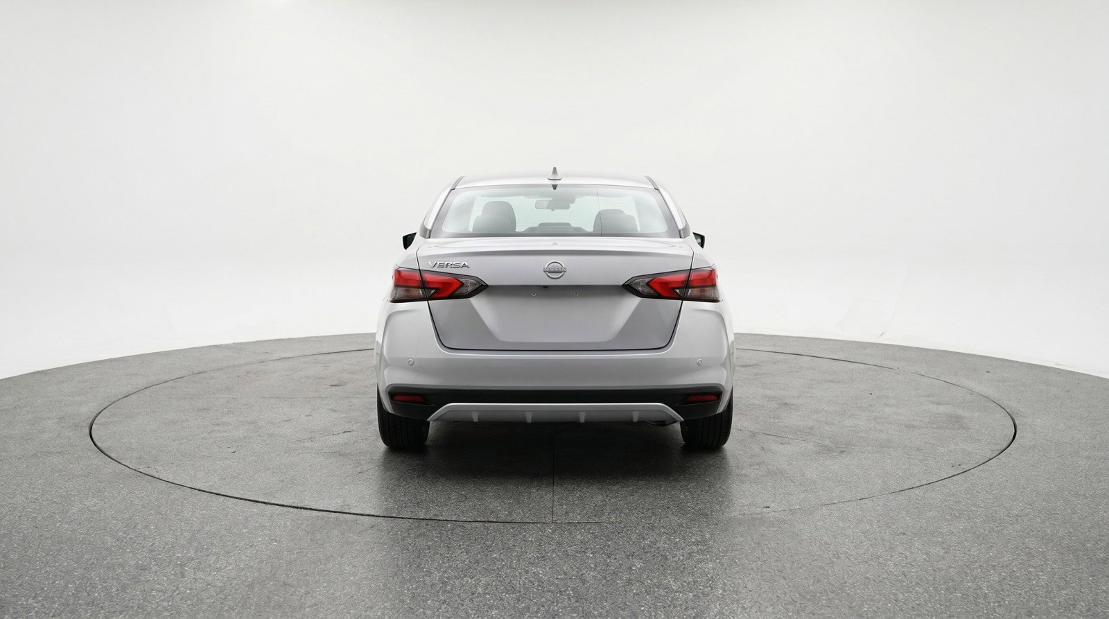 Used 2025 Nissan Versa SV FWD image 7