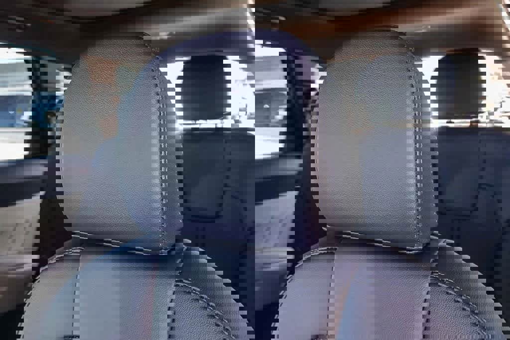 Certified 2023 Kia Sorento SX Prestige image 24