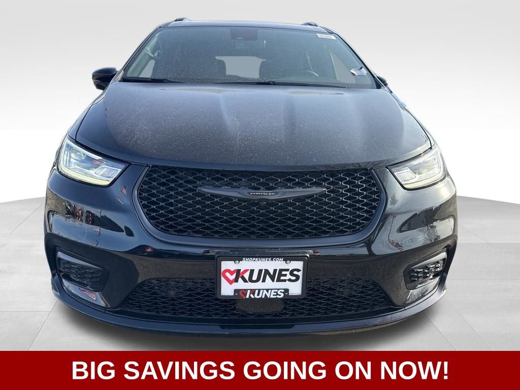 New 2026 Chrysler Pacifica Select w/ S Appearance Package image 10