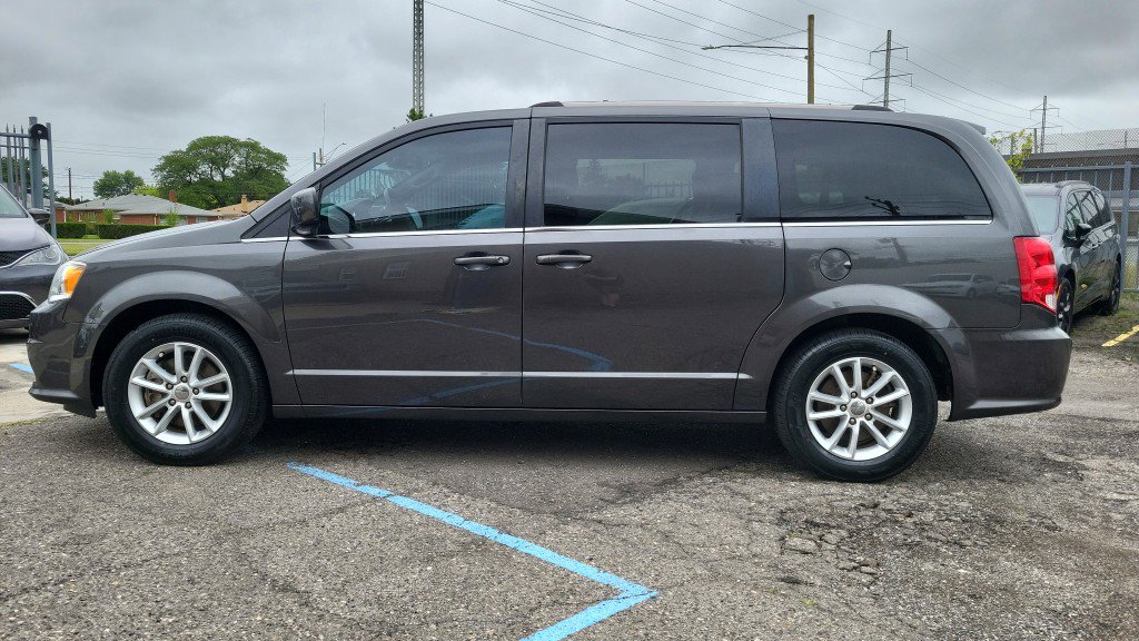 Used 2019 Dodge Grand Caravan SXT image 7