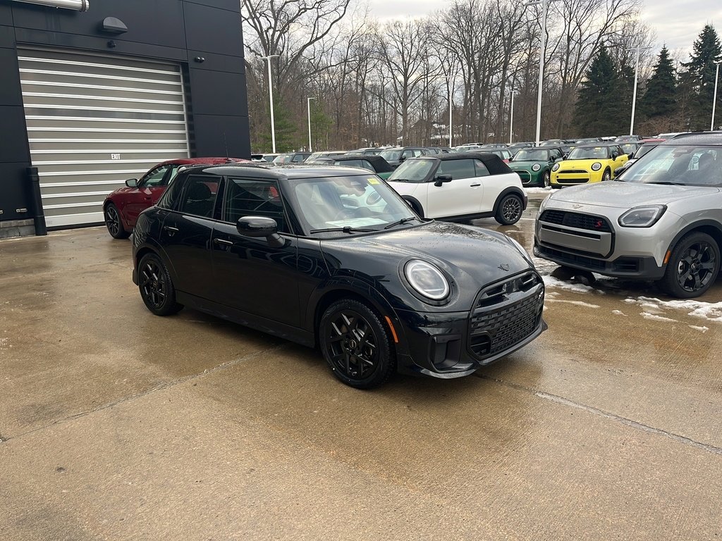 New 2026 MINI Cooper S image 2