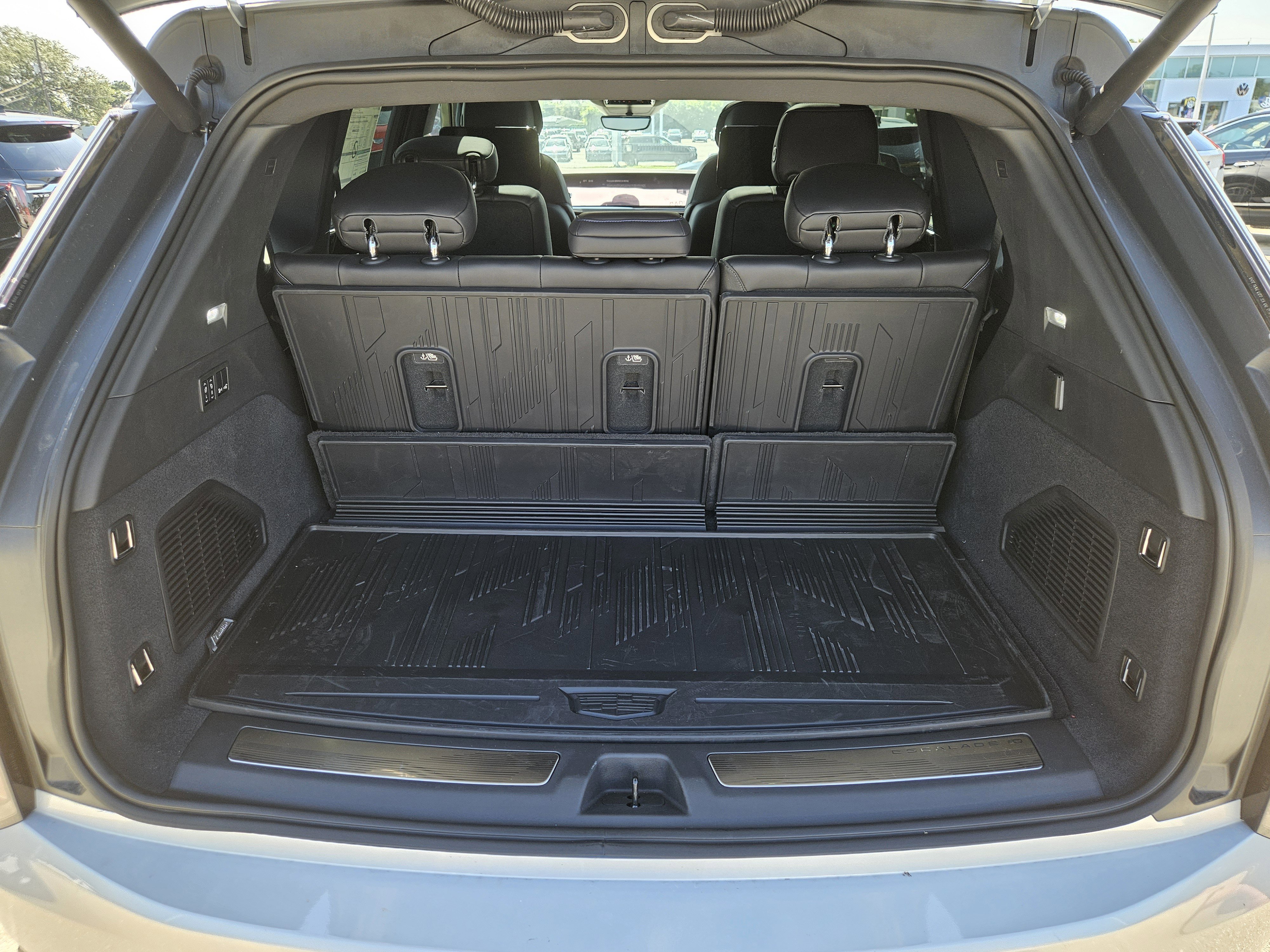 New 2025 Cadillac Escalade IQ Sport 1 w/ Smart Trailering package AWD/4WD image 12