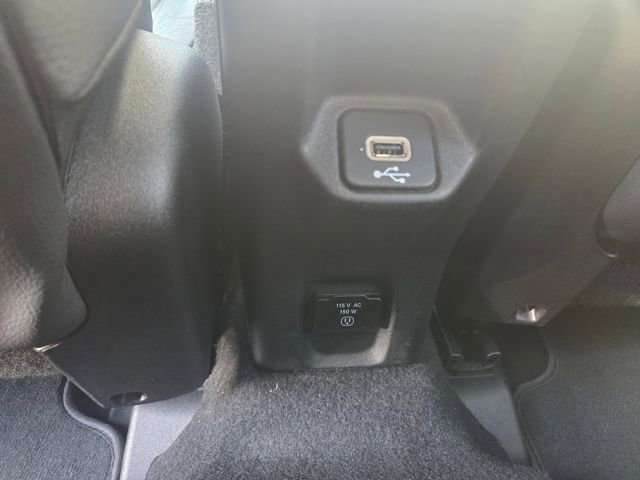 Used 2019 Jeep Renegade Limited w/ Quick Order Package 22P image 28