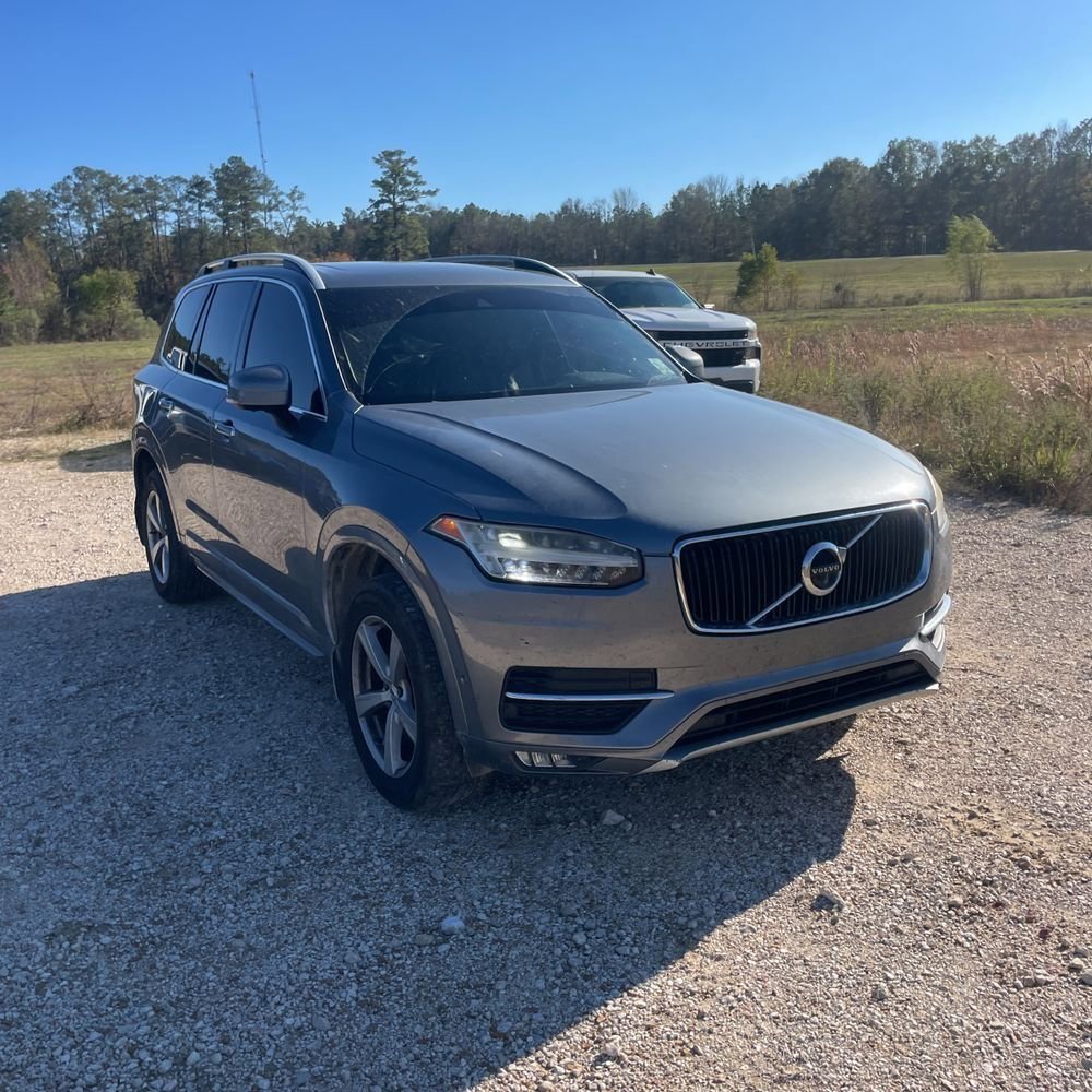 Used 2017 Volvo XC90 T5 Momentum w/ Vision Package