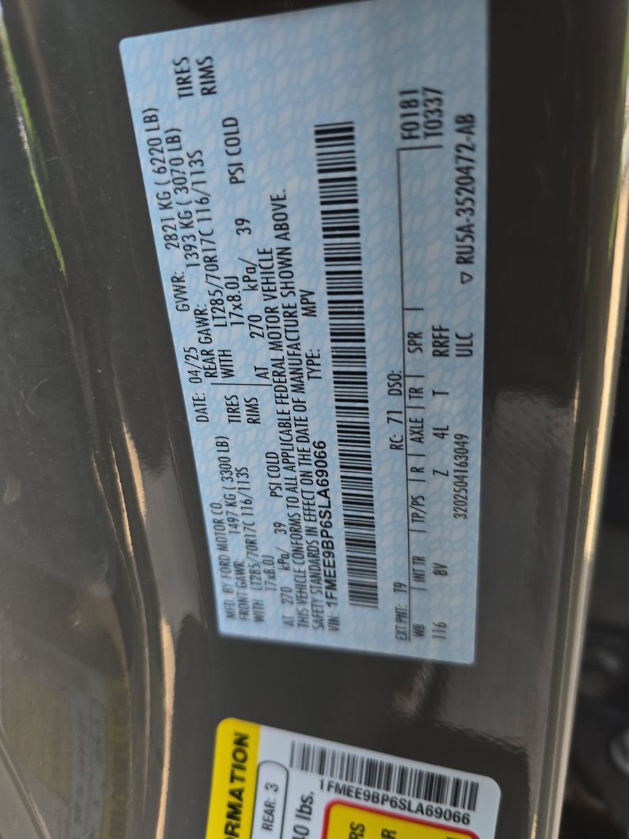 Used 2025 Ford Bronco Badlands image 16