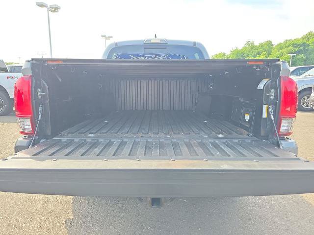 Used 2019 Toyota Tacoma TRD Sport AWD/4WD image 16