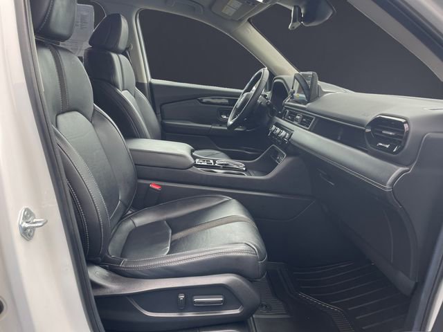 Used 2025 Honda Pilot EX-L image 15