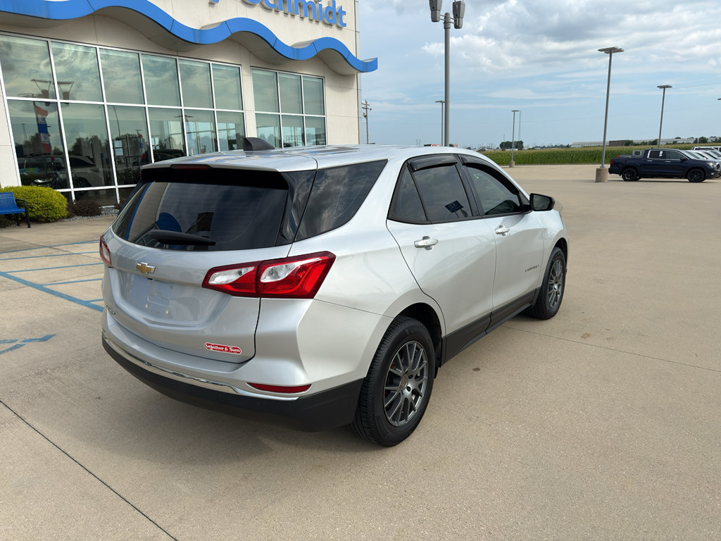 Used 2018 Chevrolet Equinox LS FWD image 5