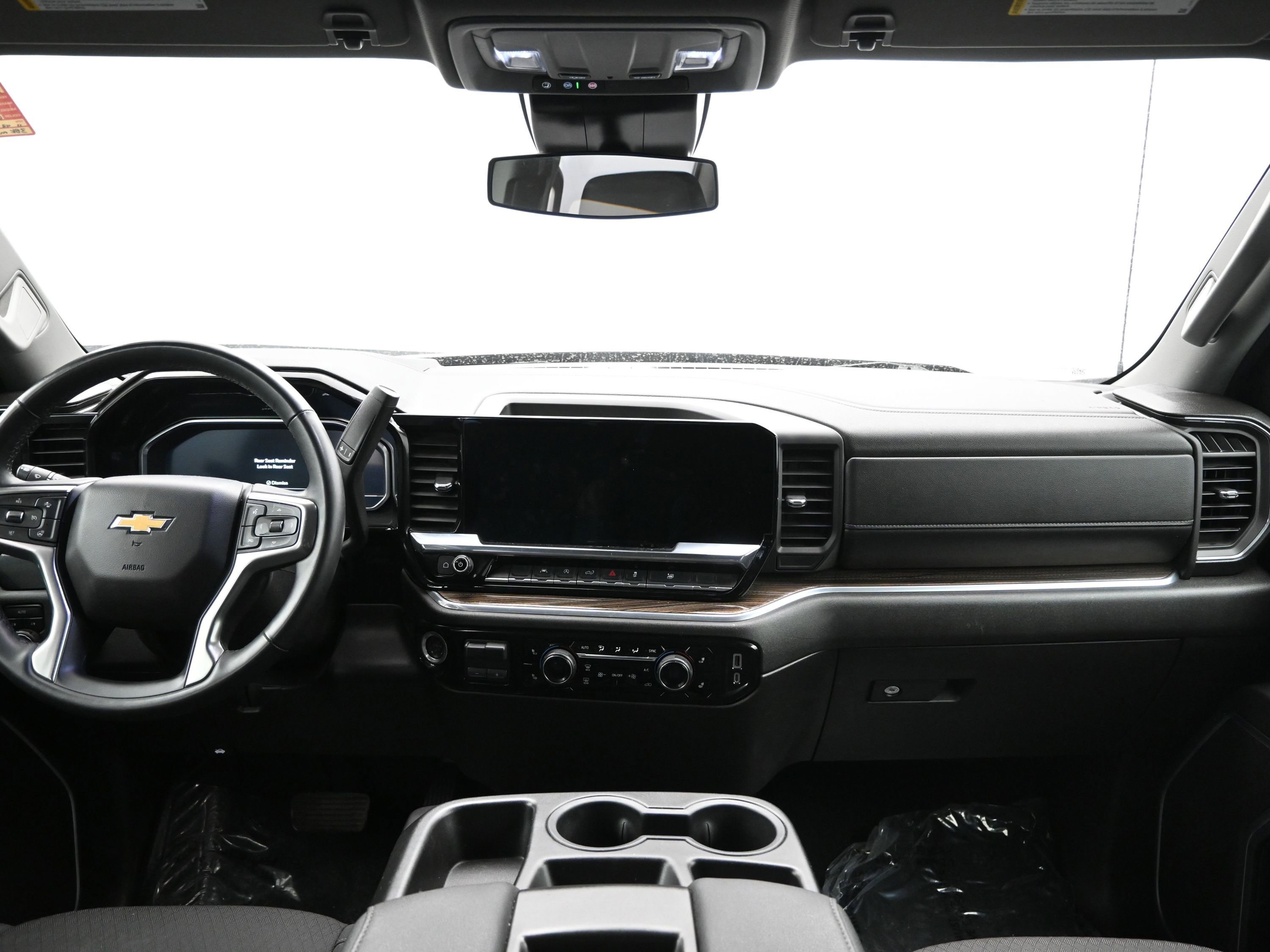 Used 2025 Chevrolet Silverado 1500 LT image 19