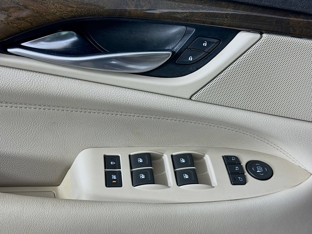 Used 2018 Cadillac Escalade Luxury RWD image 21