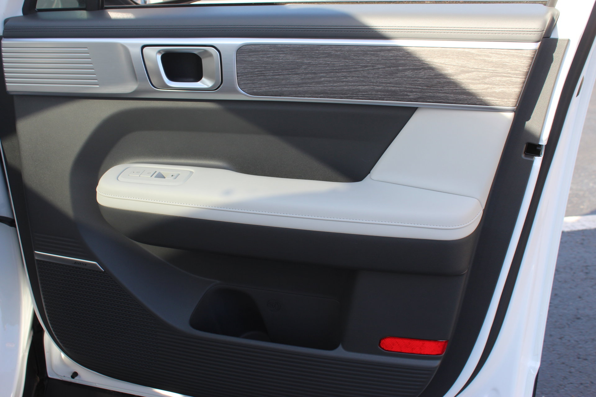 Used 2025 Hyundai Santa Fe Limited image 36