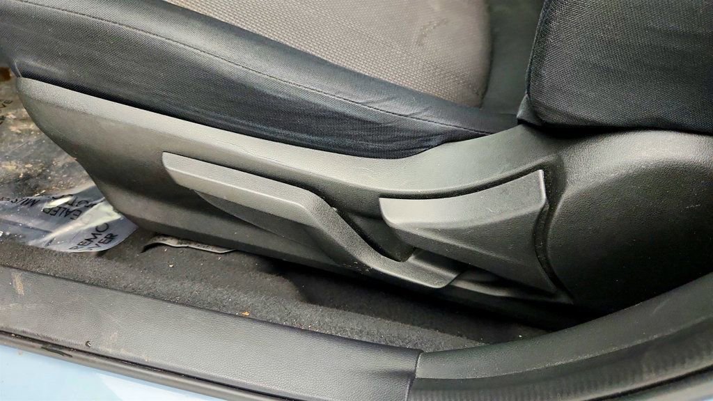 Used 2018 Subaru Crosstrek 2.0i image 11