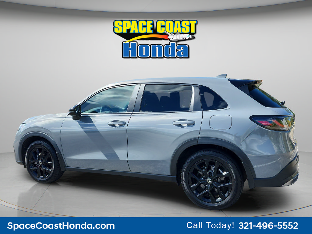 Used 2025 Honda HR-V Sport image 7