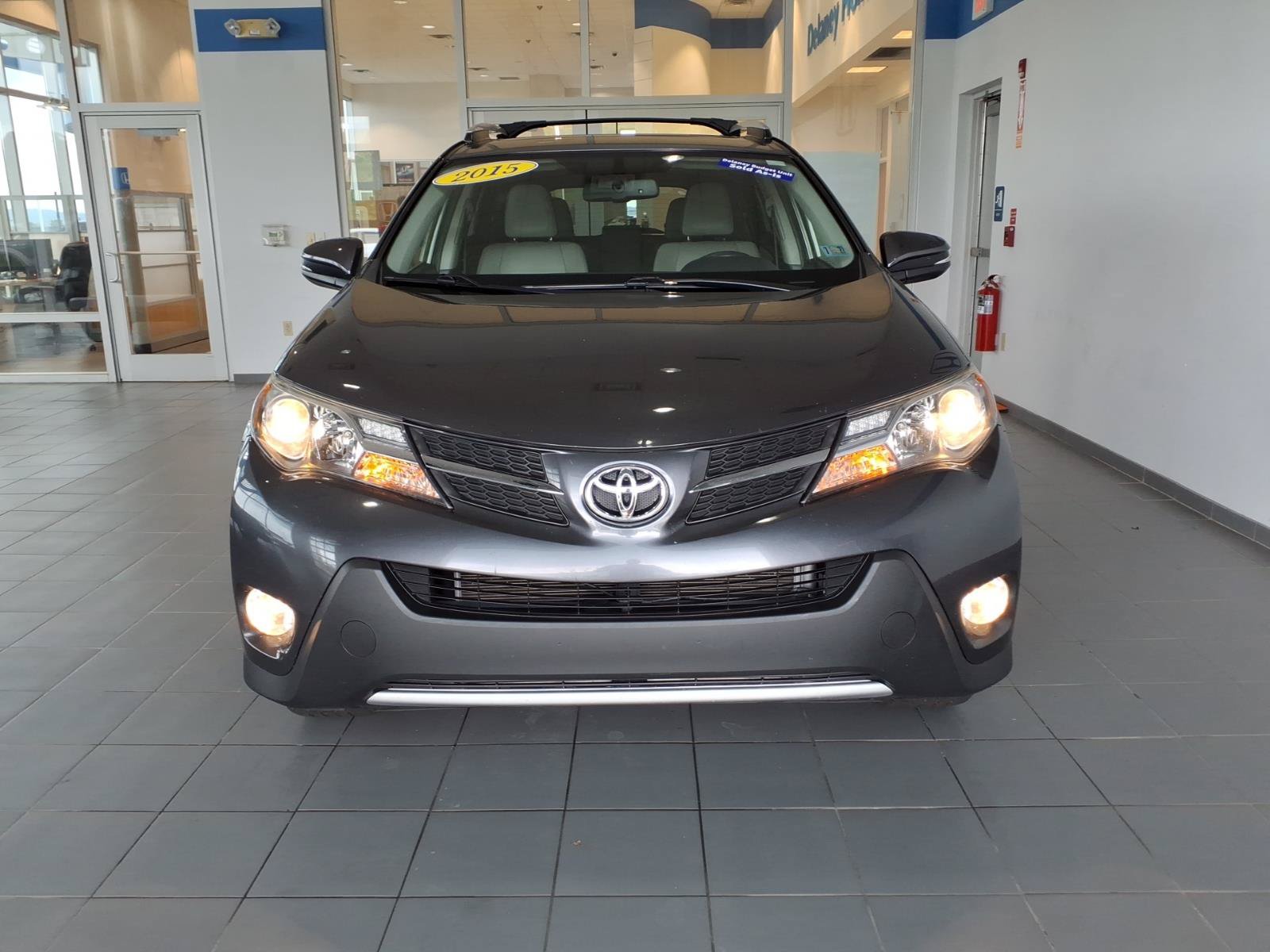Used 2015 Toyota RAV4 Limited AWD/4WD image 2