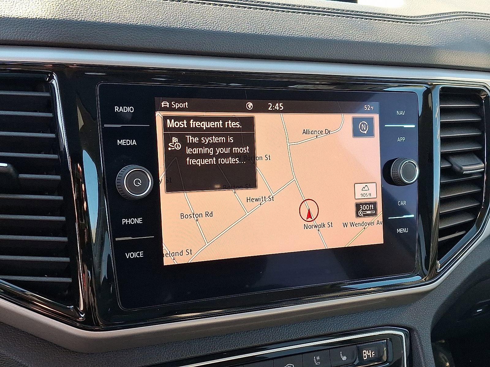 Used 2021 Volkswagen Atlas SEL Premium image 17